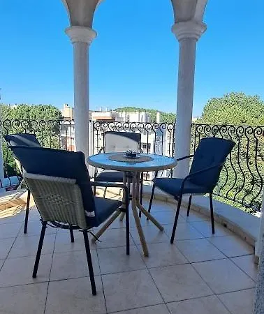 Royal Sun ساني بيتش